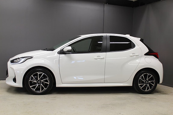 Toyota Yaris 3 of 14