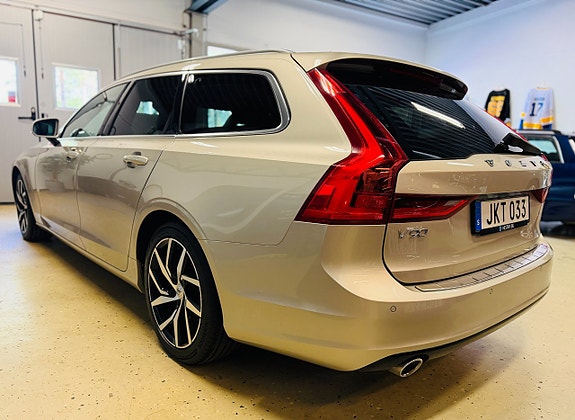 Volvo V90 7 of 23
