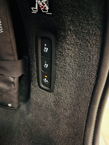 Volvo V90 10 of 23