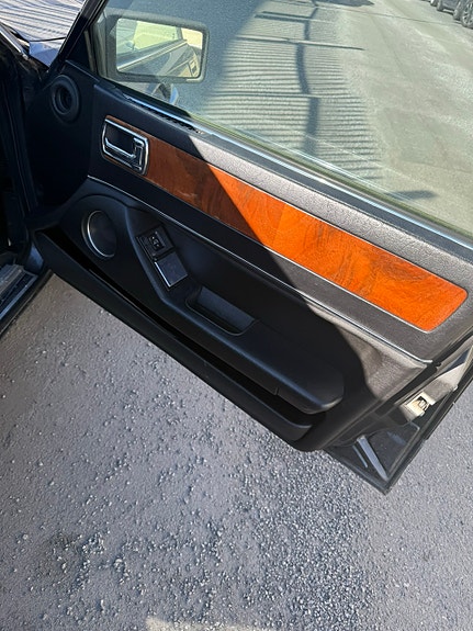 Jaguar XJ 5 of 6