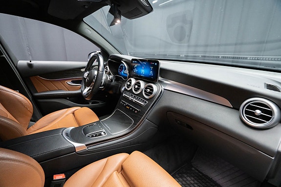 Mercedes-Benz GLC300 de 13 of 21