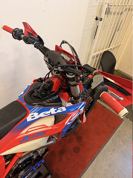 Beta RR 350 2 of 5