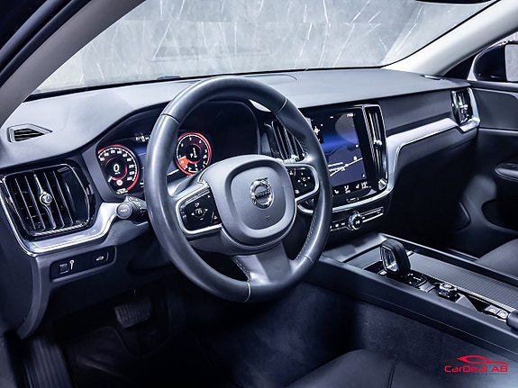 Volvo V60 Cross Country 12 of 30