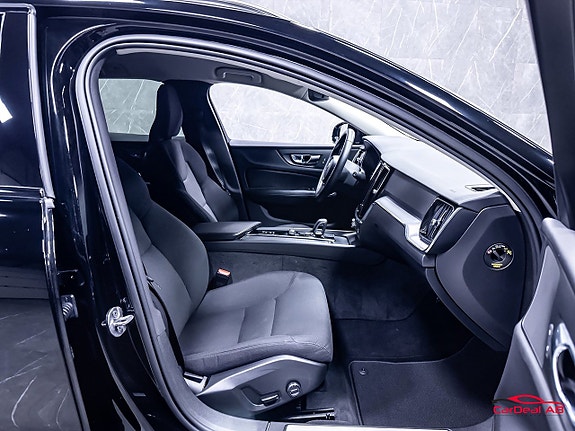 Volvo V60 Cross Country 15 of 30
