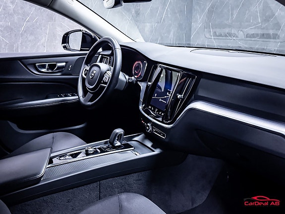 Volvo V60 Cross Country 13 of 30