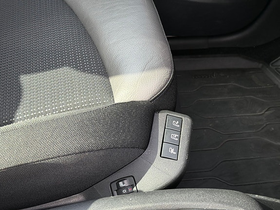 Citroen Grand C4 Picasso 16 of 18