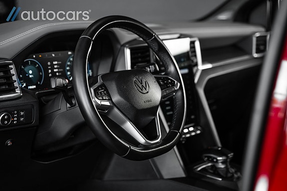 Volkswagen Amarok 21 of 30