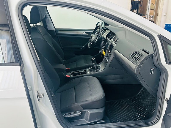 Volkswagen Golf I 11 of 18