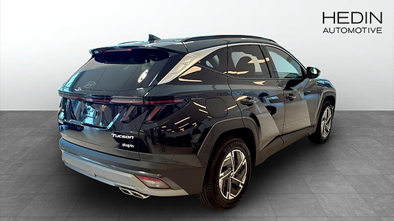 Hyundai Tucson 2 of 9
