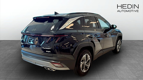 Hyundai Tucson 2 of 9