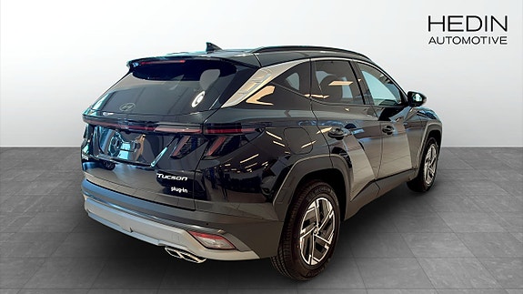 Hyundai Tucson 2 of 10