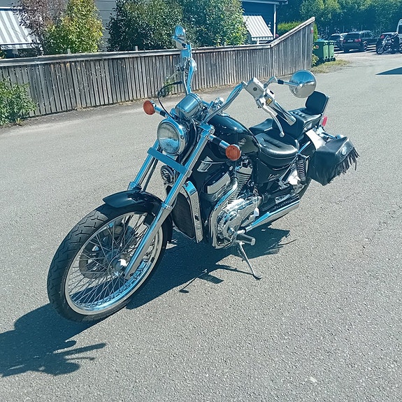 Suzuki VS800 INTRUDER 6 of 7