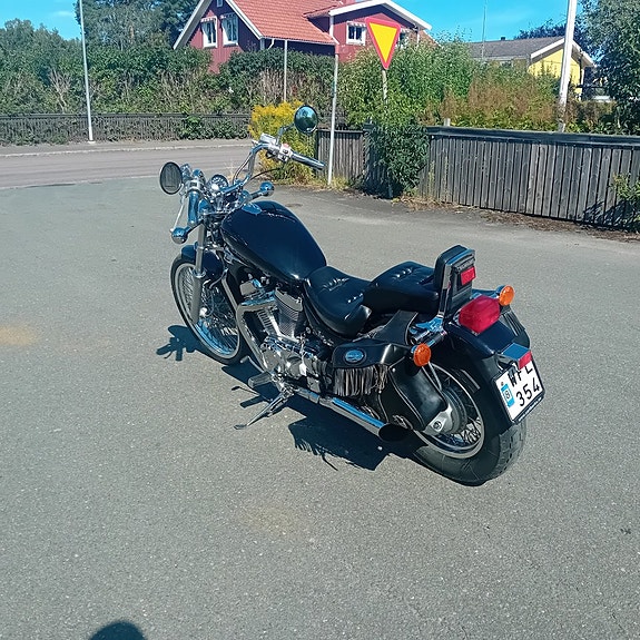 Suzuki VS800 INTRUDER 7 of 7