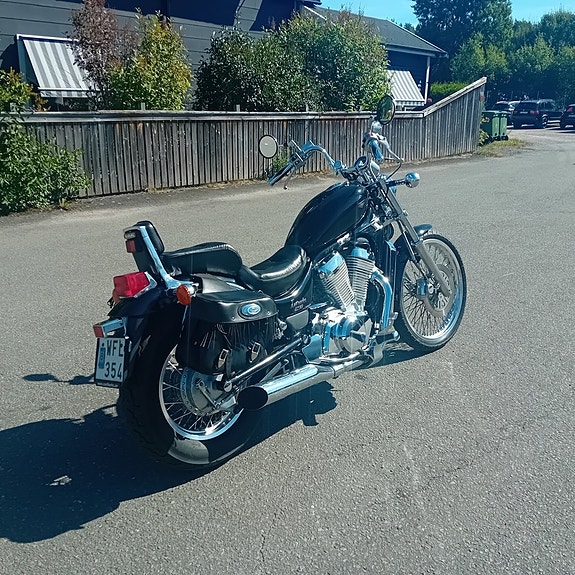 Suzuki VS800 INTRUDER 4 of 7