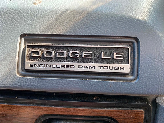 Dodge RAM 2500 8 of 12