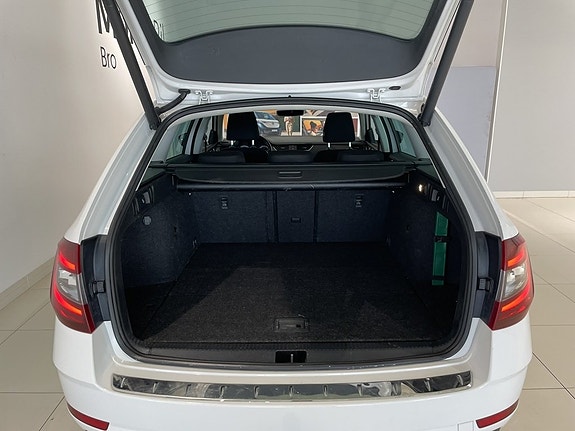 Skoda Octavia 11 of 24