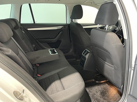 Skoda Octavia 13 of 24