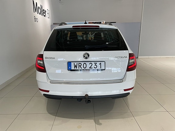 Skoda Octavia 10 of 24