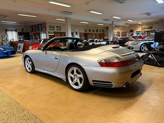 Porsche 911 4 of 30