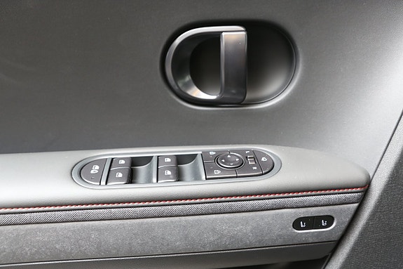 Hyundai Ioniq 5 7 of 21