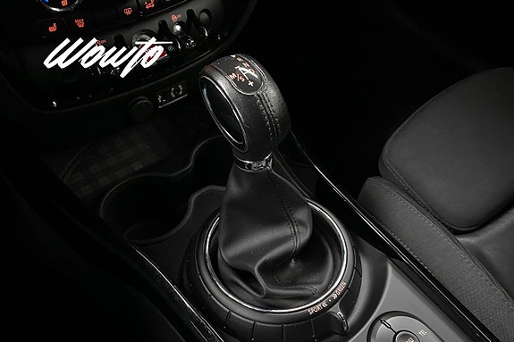 MINI Clubman Cooper 13 of 22