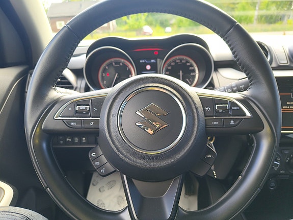 Suzuki Swift 14 of 15