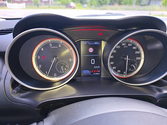 Suzuki Swift 11 of 15