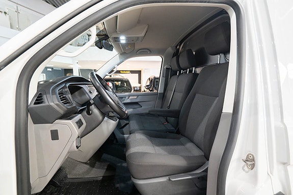 Volkswagen Transporter 10 of 18