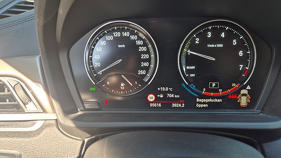 BMW X1 4 of 6