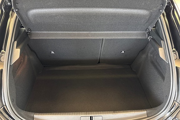 Peugeot 208 13 of 14