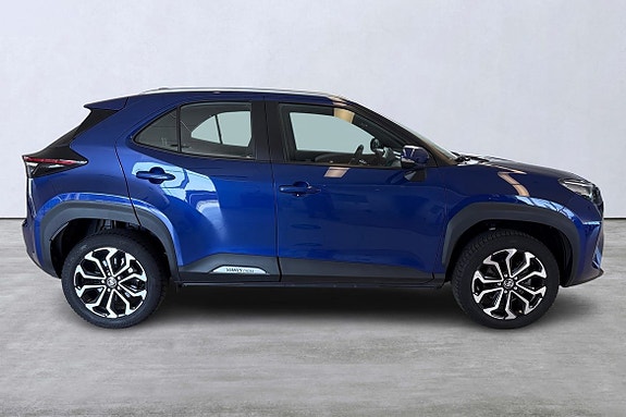 Toyota Yaris Cross 3 of 15