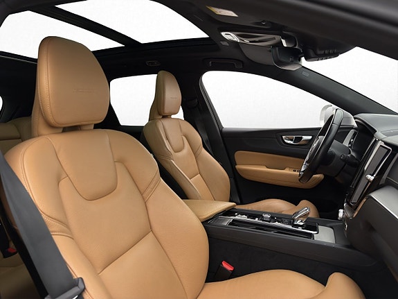 Volvo XC60 17 of 30