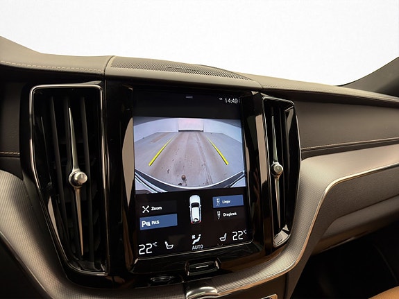 Volvo XC60 25 of 30