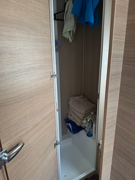 Adria Adora 593 up 3 of 6