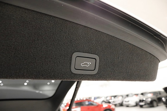 Volvo XC60 20 of 28