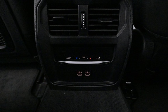 BMW i4 19 of 27
