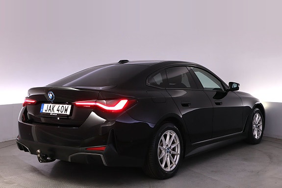 BMW i4 5 of 27
