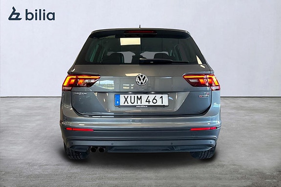 Volkswagen Tiguan 5 of 21