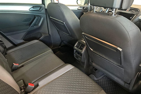 Volkswagen Tiguan 9 of 21