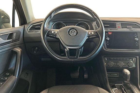 Volkswagen Tiguan 11 of 21