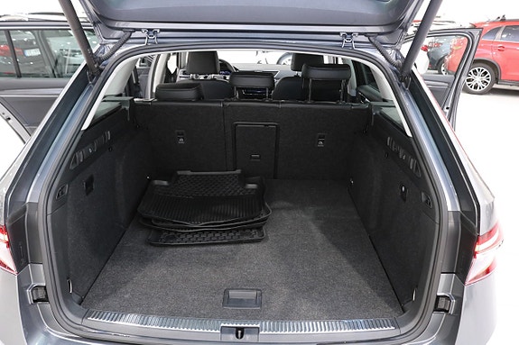 Skoda Superb 18 of 30