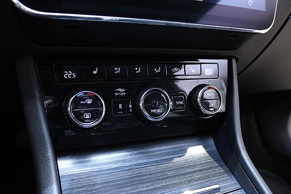 Skoda Superb 21 of 30