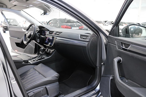 Skoda Superb 12 of 30