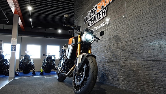 Suzuki GSX-8T *Ränta: 0% - 3,95%* 3 of 5