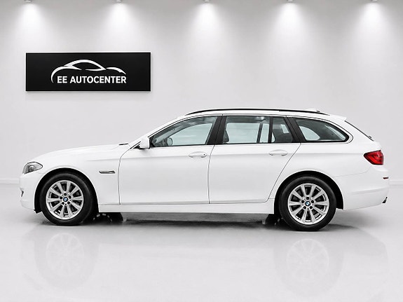BMW 520d 2 of 12