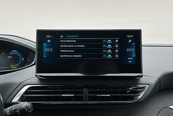 Peugeot 3008 19 of 22
