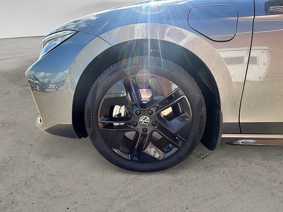 Volkswagen Passat 4 of 7