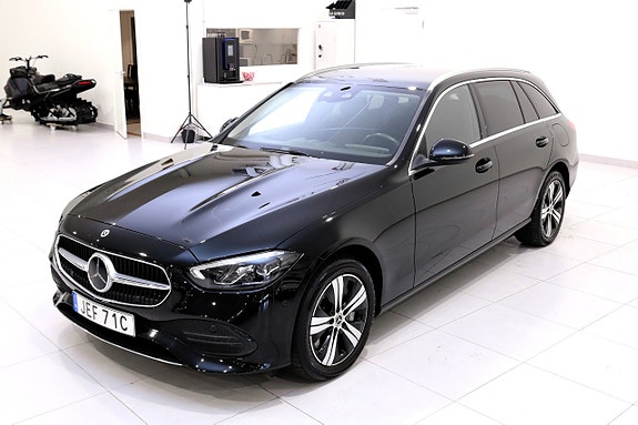 Mercedes-Benz C300 6 of 28