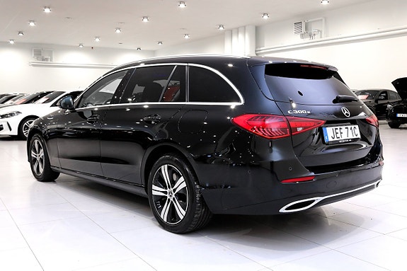Mercedes-Benz C300 5 of 28