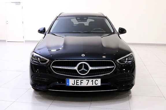 Mercedes-Benz C300 7 of 28
